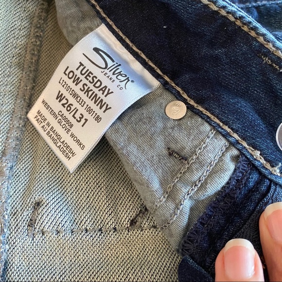 Silver Jeans - Picture 8 of 12